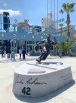Jackie-Robinson-Statue at Dodger Stadium